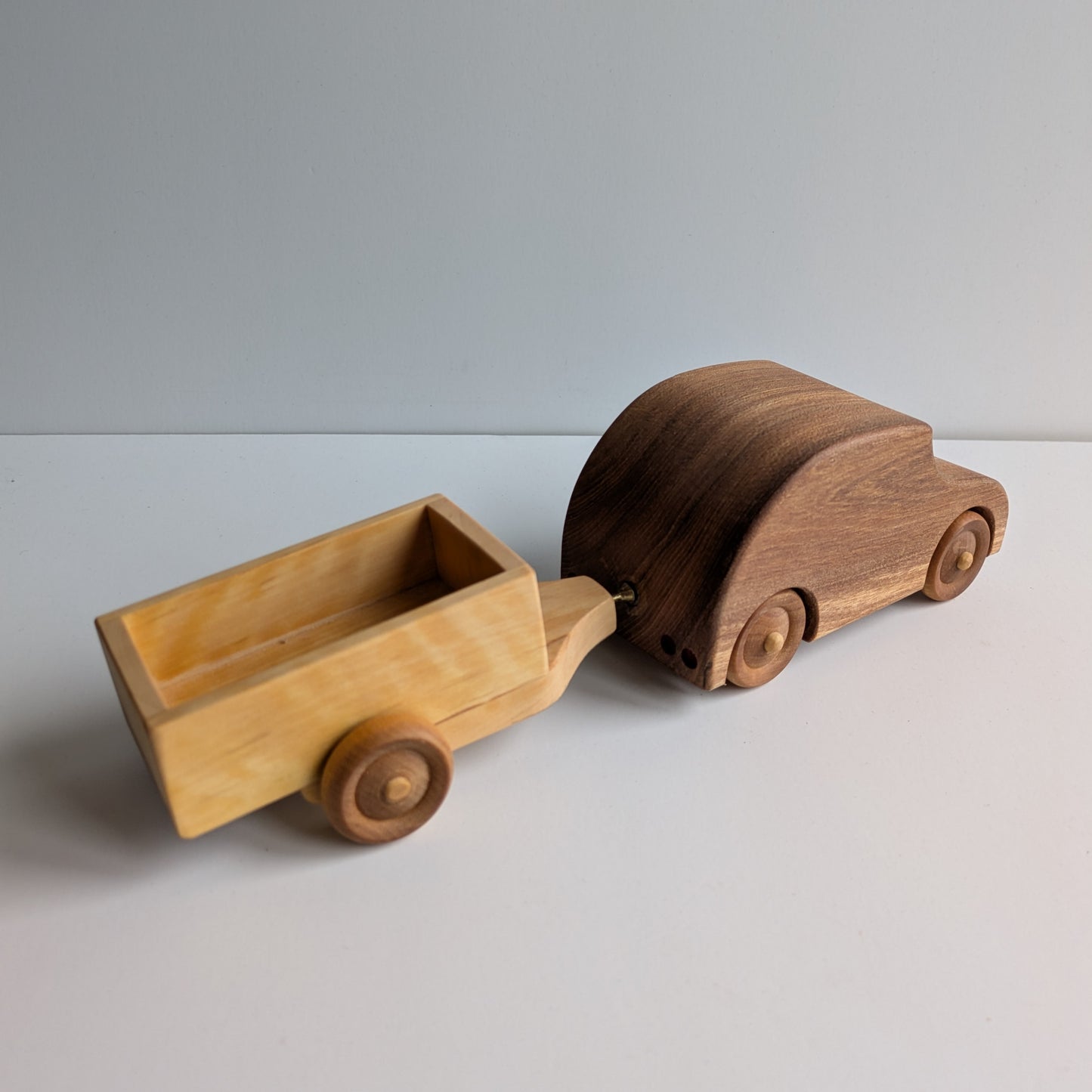 Toy car with trailer