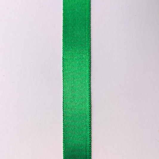 Satinband till Skedevi livstycke