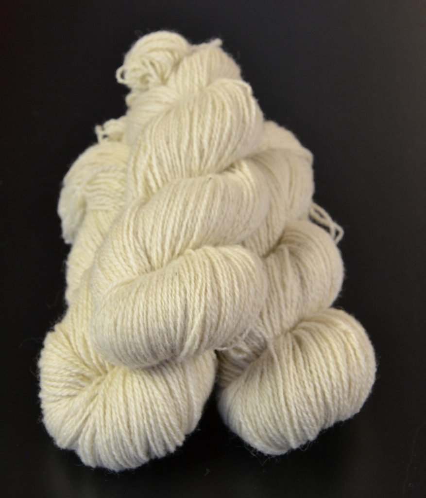 2-ply wool yarn Natural white 0100