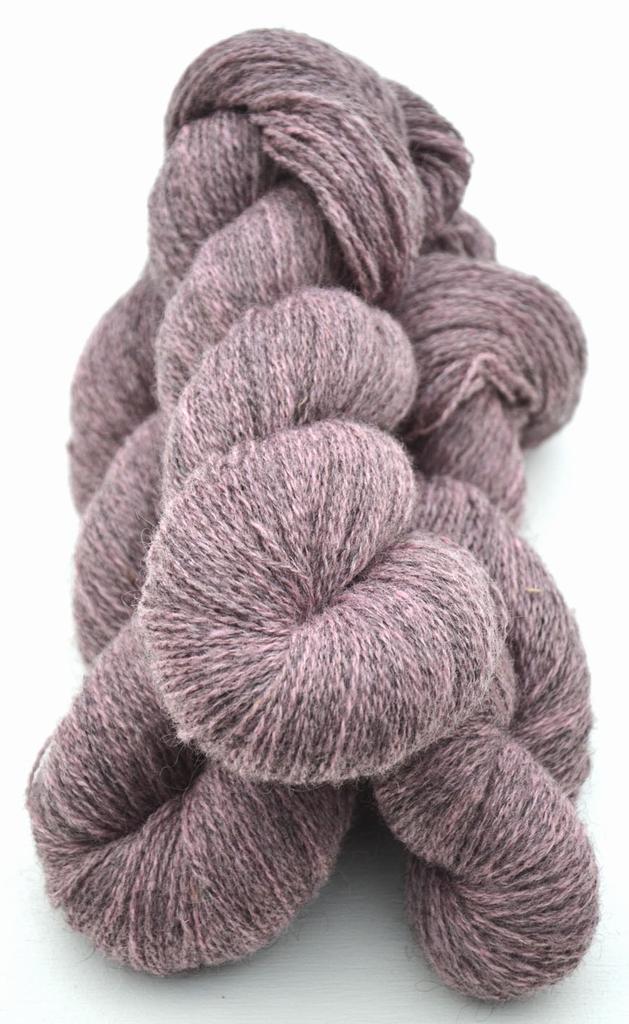 2-ply wool yarn Dark pink 1113
