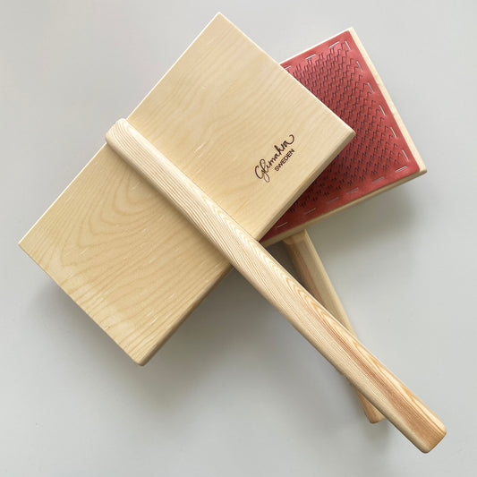 Carders for wool preparation