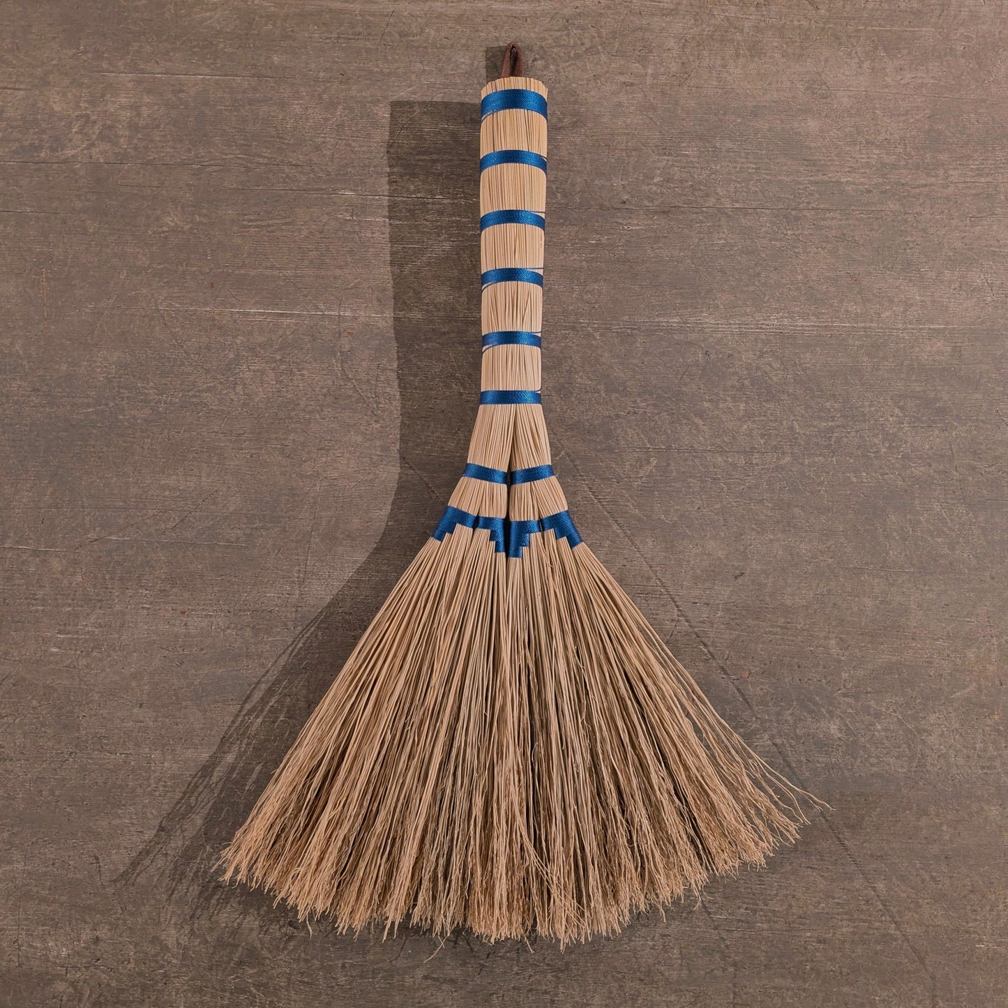 Gravity Handbroom