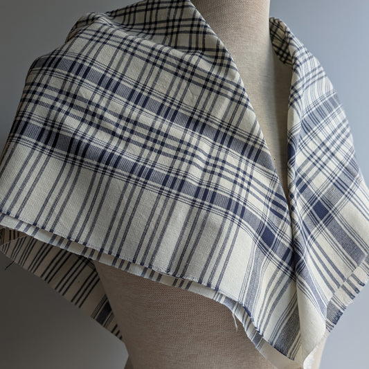 Skedevi rutigt halskläde, ofållat