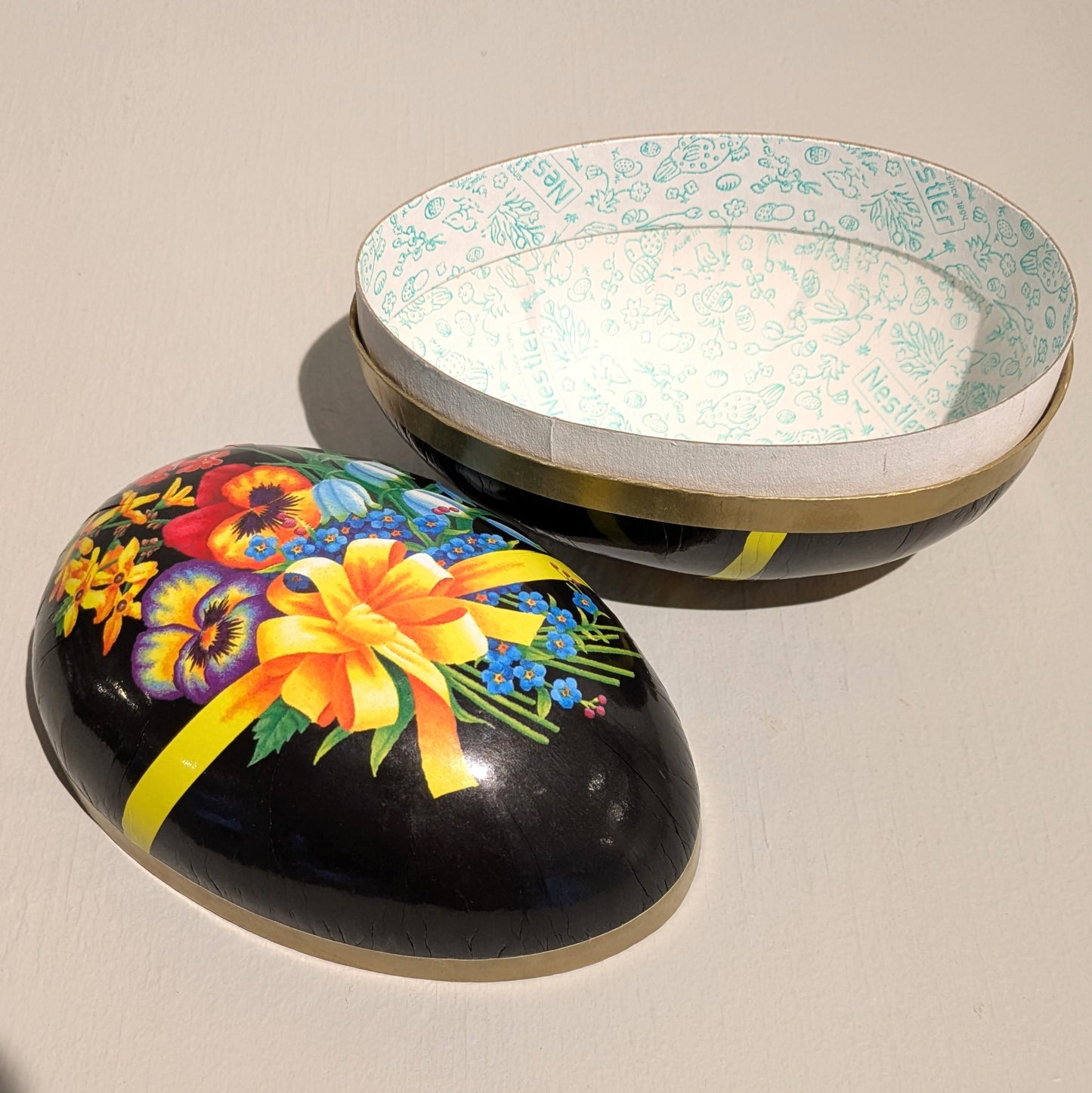 Påskägg Svart blomma