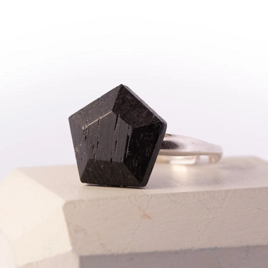 Svartek ring